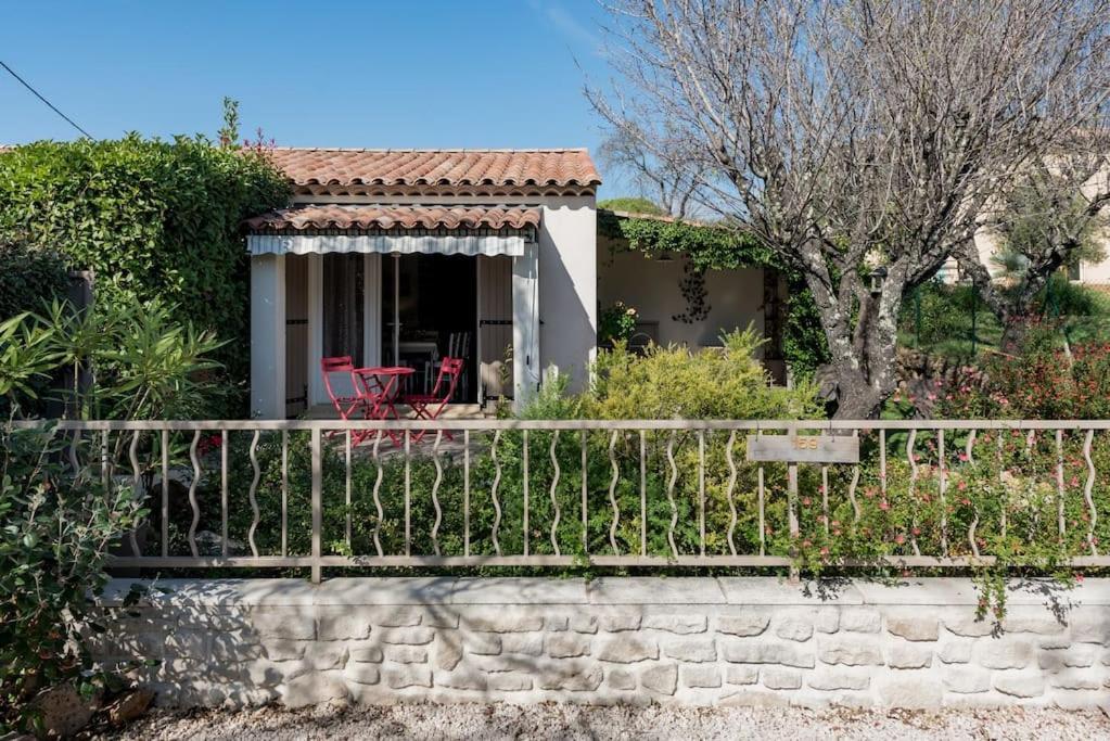 Maison 2 Ou 4 Personnes Jardin Parking Les Amandiers Lorgues Exterior photo